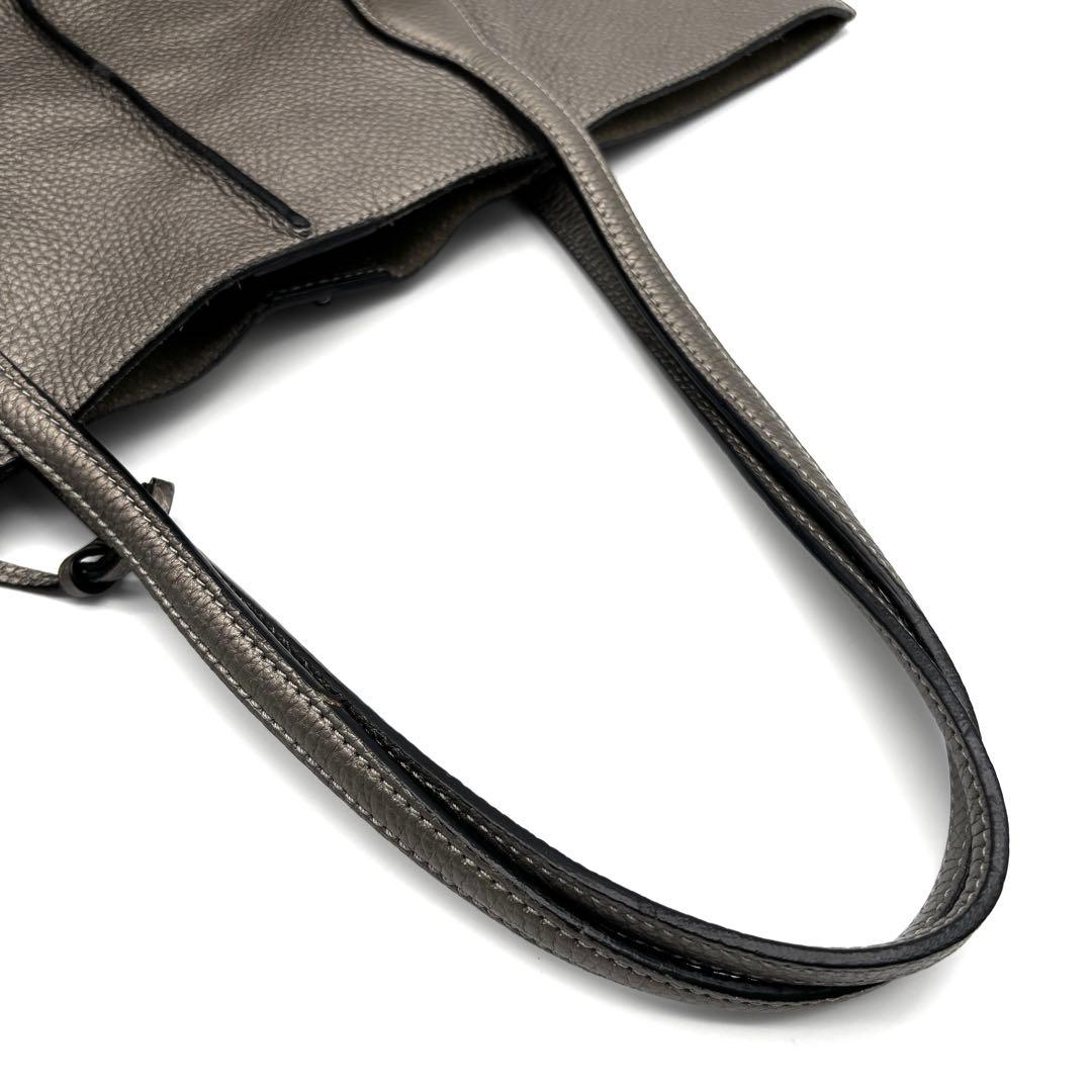 正規品 トッズ ジョイ トートバッグ レザー 肩掛け A4可 レディース グレー