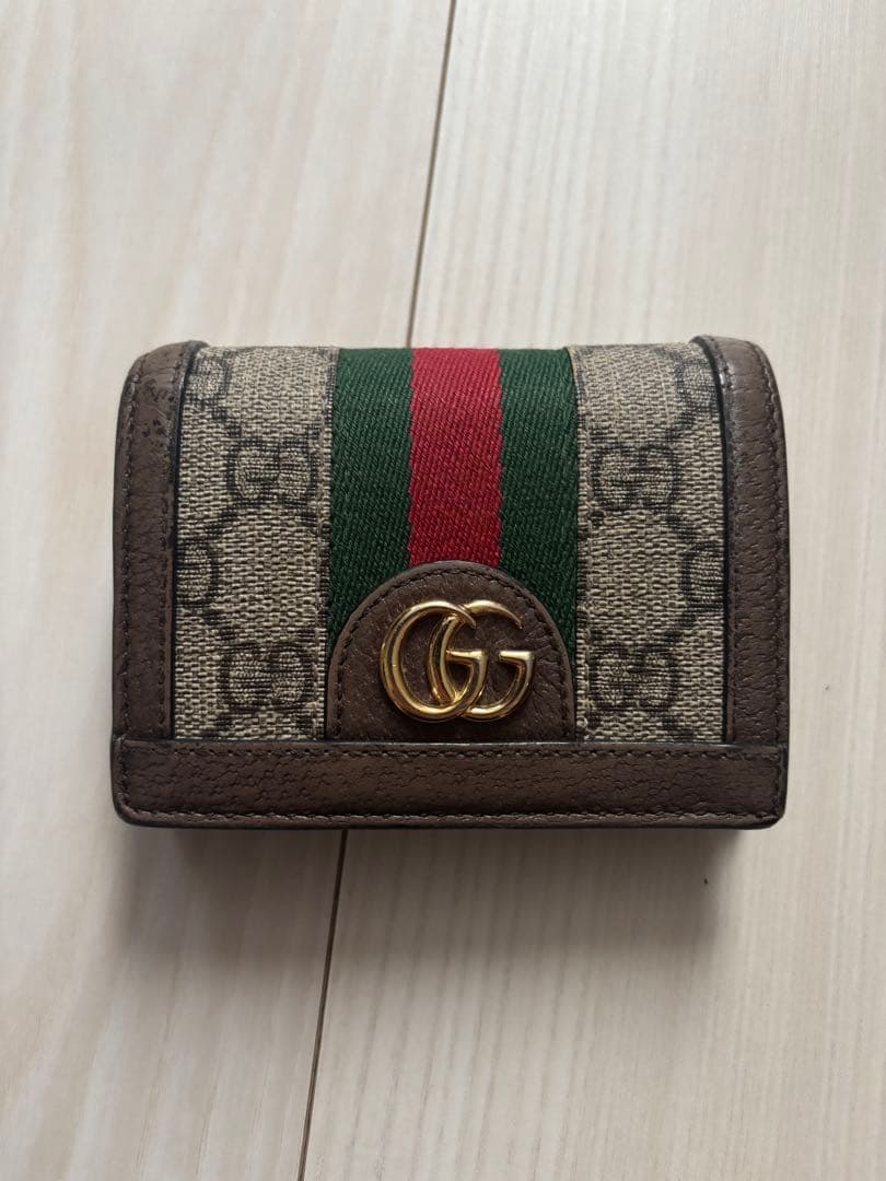 グッチ オフィディア GGマーモント シェリーライン 折り財布