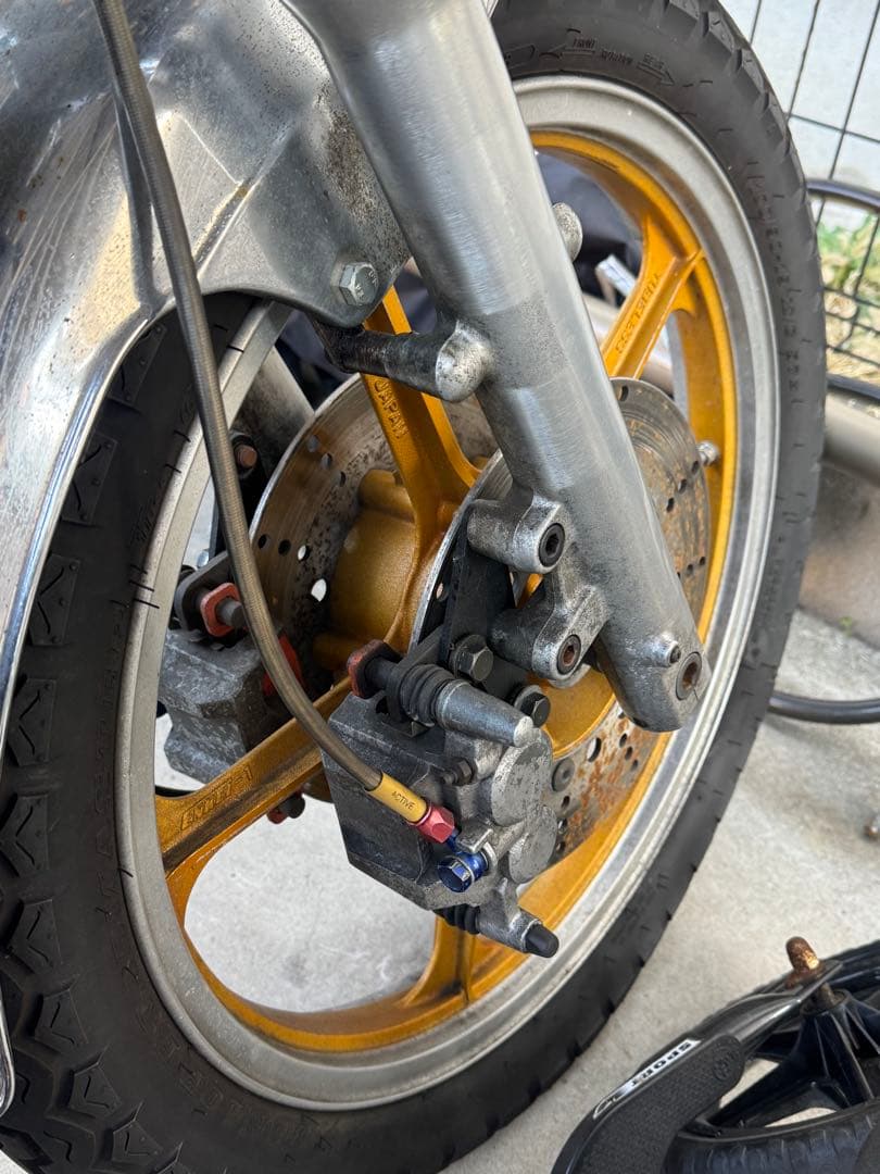 ゼファー400用 ホイールフロント19インチ リヤ18インチ