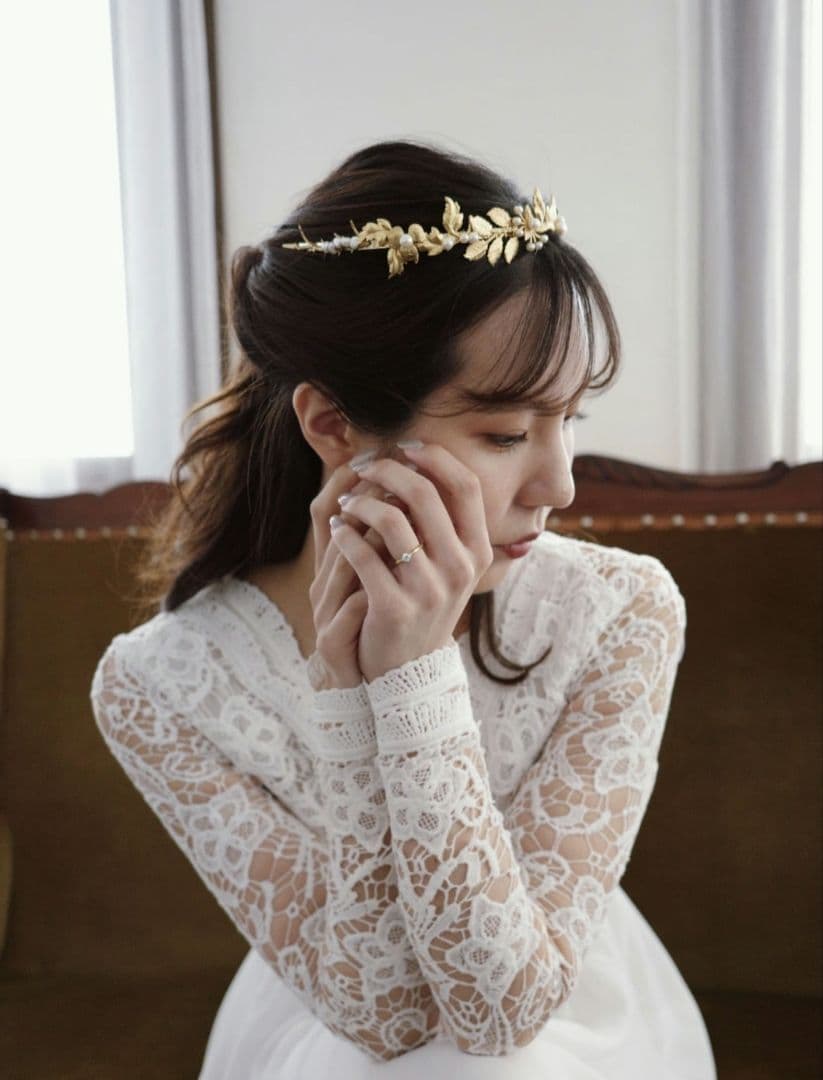 カチューシャ＆ピアスセット　ウェディング　ゴールドアクセサリー