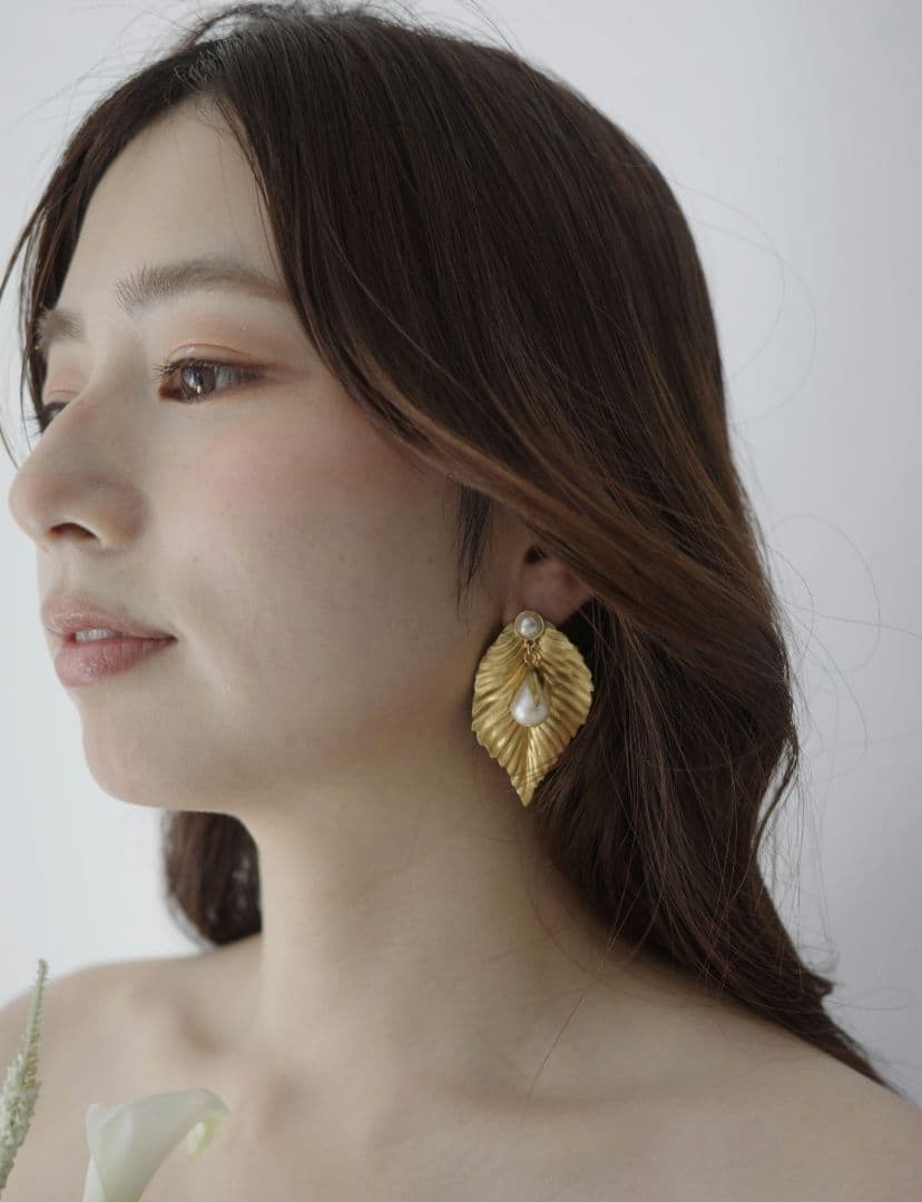 カチューシャ＆ピアスセット　ウェディング　ゴールドアクセサリー