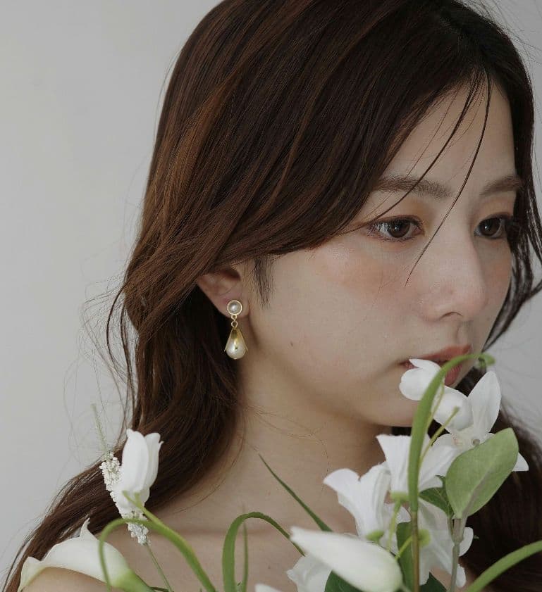 カチューシャ＆ピアスセット　ウェディング　ゴールドアクセサリー