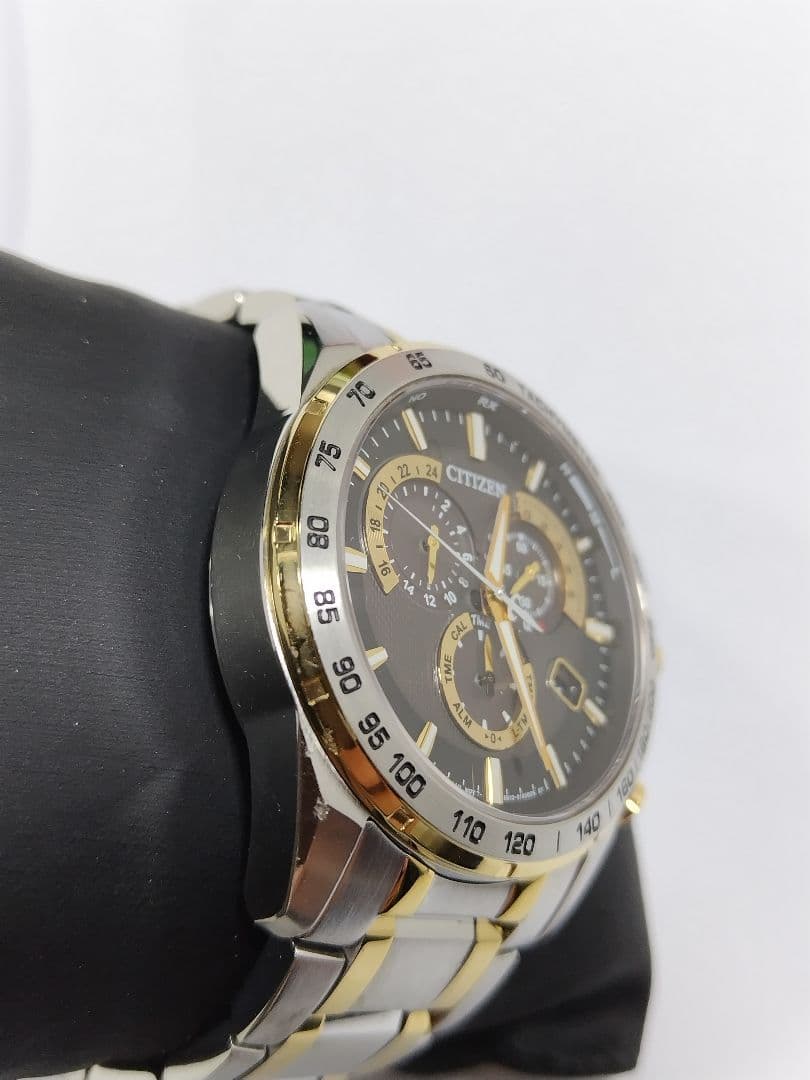 シチズン アテッサ　エコドライブ　ジャパネットコラボ　電波時計　20気圧防水