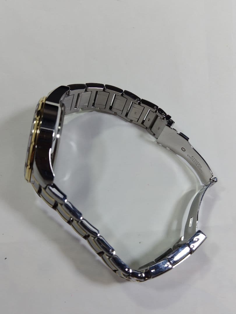 シチズン アテッサ　エコドライブ　ジャパネットコラボ　電波時計　20気圧防水