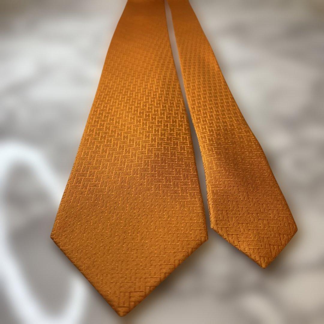【極美品✨】HERMES ネクタイ　ファソネ　H柄　オレンジ　刺繍