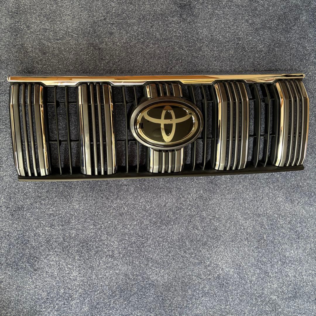 ランドクルーザー　プラド　150後期　フロントグリル