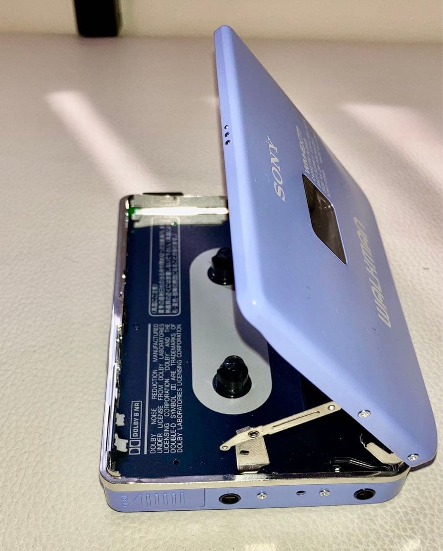 SONY WM-EX77 WALKMAN パープル　紫　動作品　ジャンク扱い