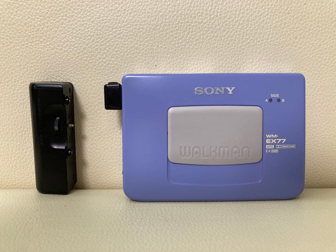 SONY WM-EX77 WALKMAN パープル　紫　動作品　ジャンク扱い