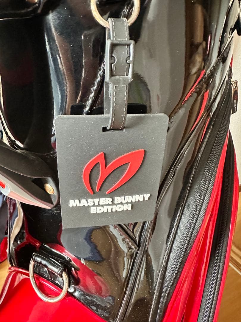 マスターバニーエディション キャディバッグ 黒赤