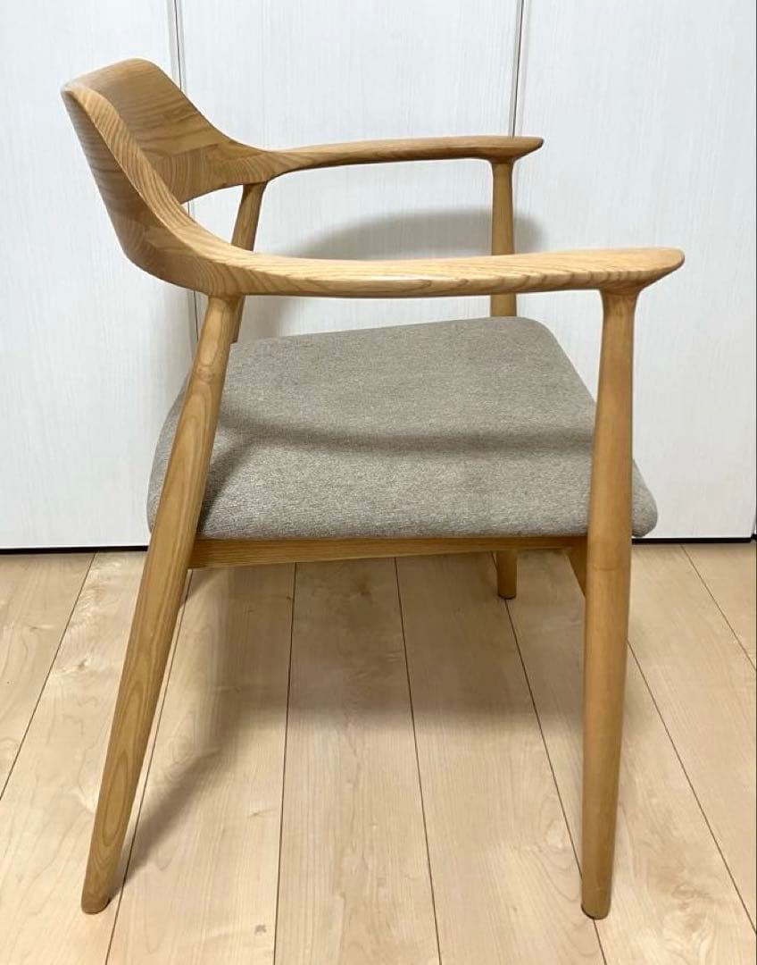 ダイニングチェア　木製　肘付き Shaun(ショーン)