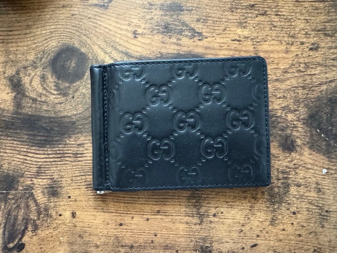 GUCCI ブラック レザー マネークリップ　札入れ　二つ折り