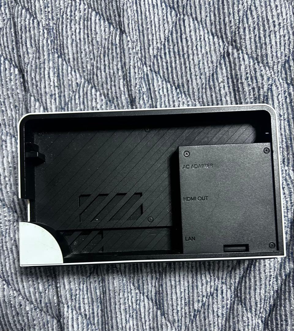 m*a様 Switch 本体　動作確認ok ドッグ　コントローラー類　その他もろ