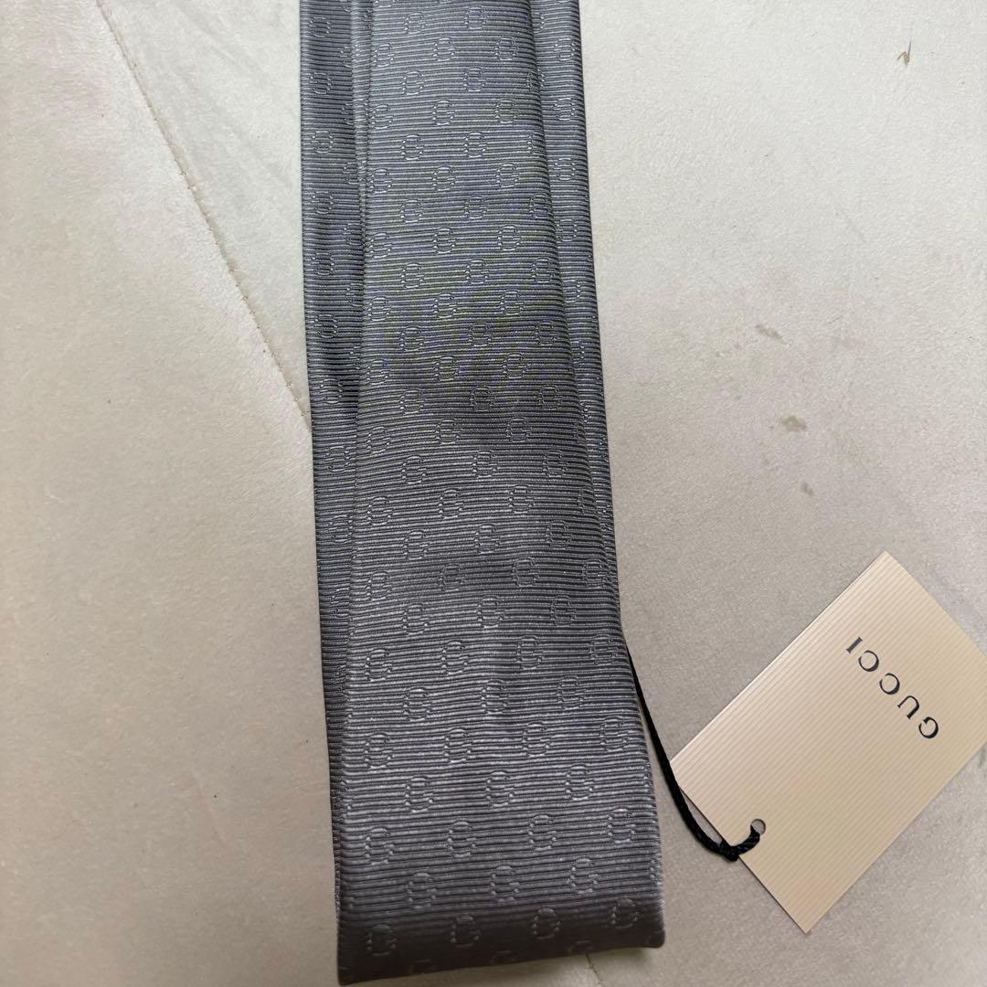 GUCCI グレー ストライプ ネクタイ 新品タグ付