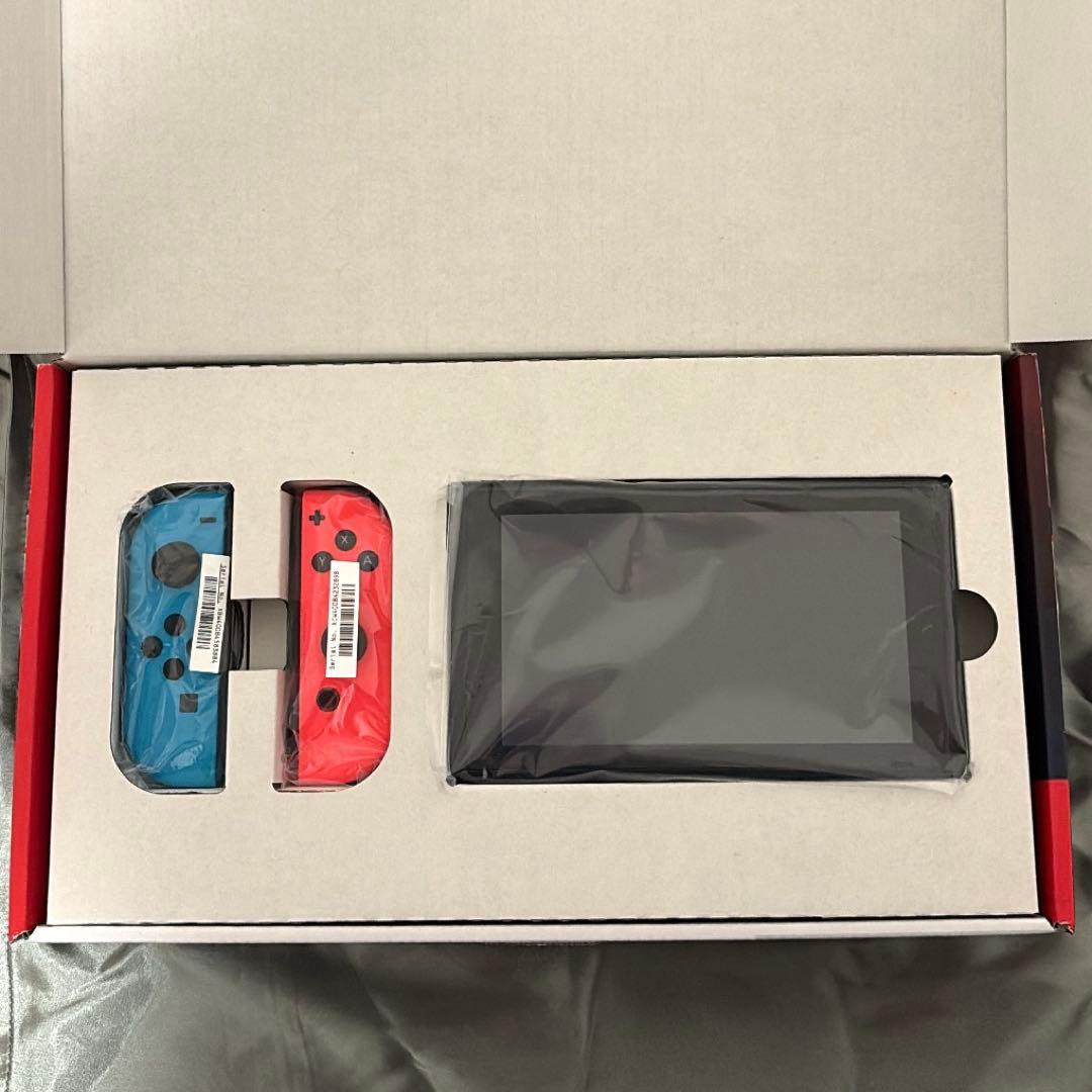 Nintendo Switch 本体 ネオンブルー/ ネオンレッド