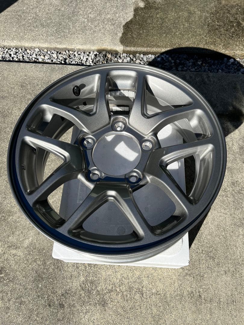 ジムニーjb64純正ホイール（1本）