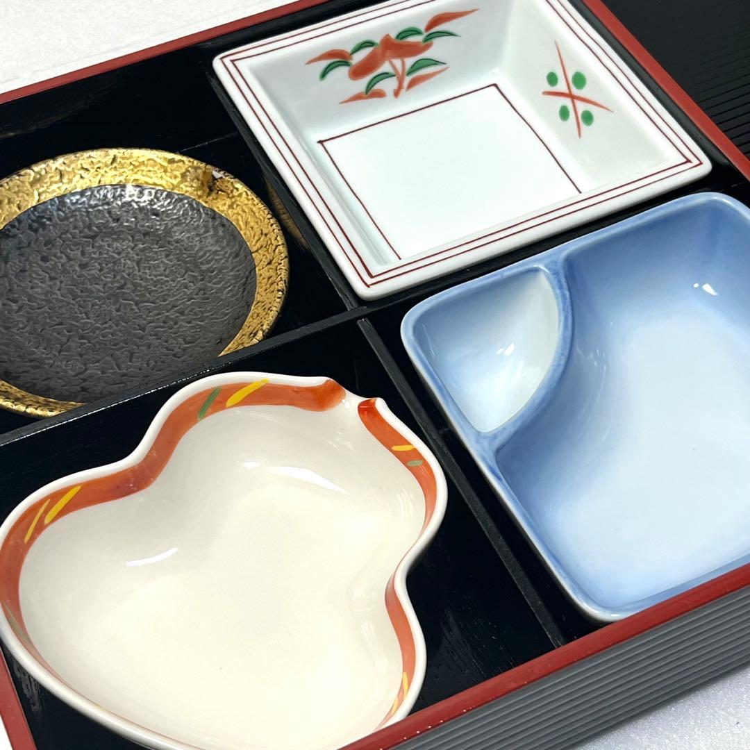 【松花堂】天然木　弁当箱　5客　仕切　小皿付　蓋付花柄5種