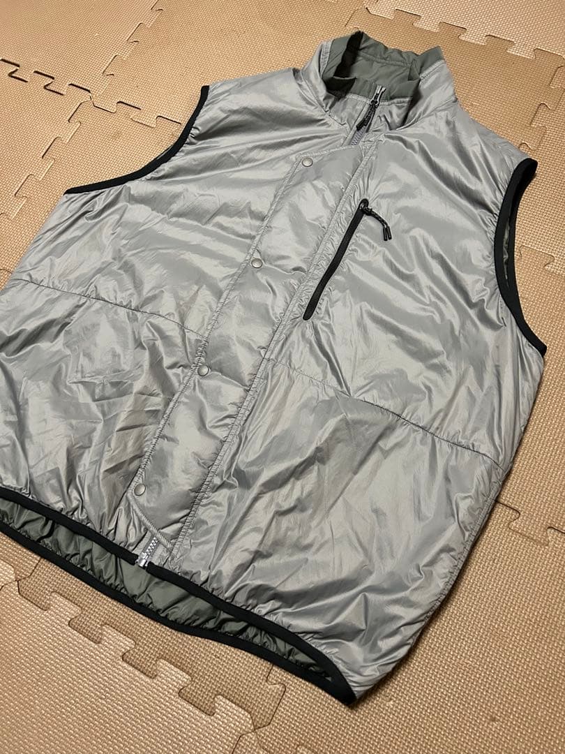 MARMOT CAPITAL ライトウエイトナイロンベスト Lサイズ　グレー