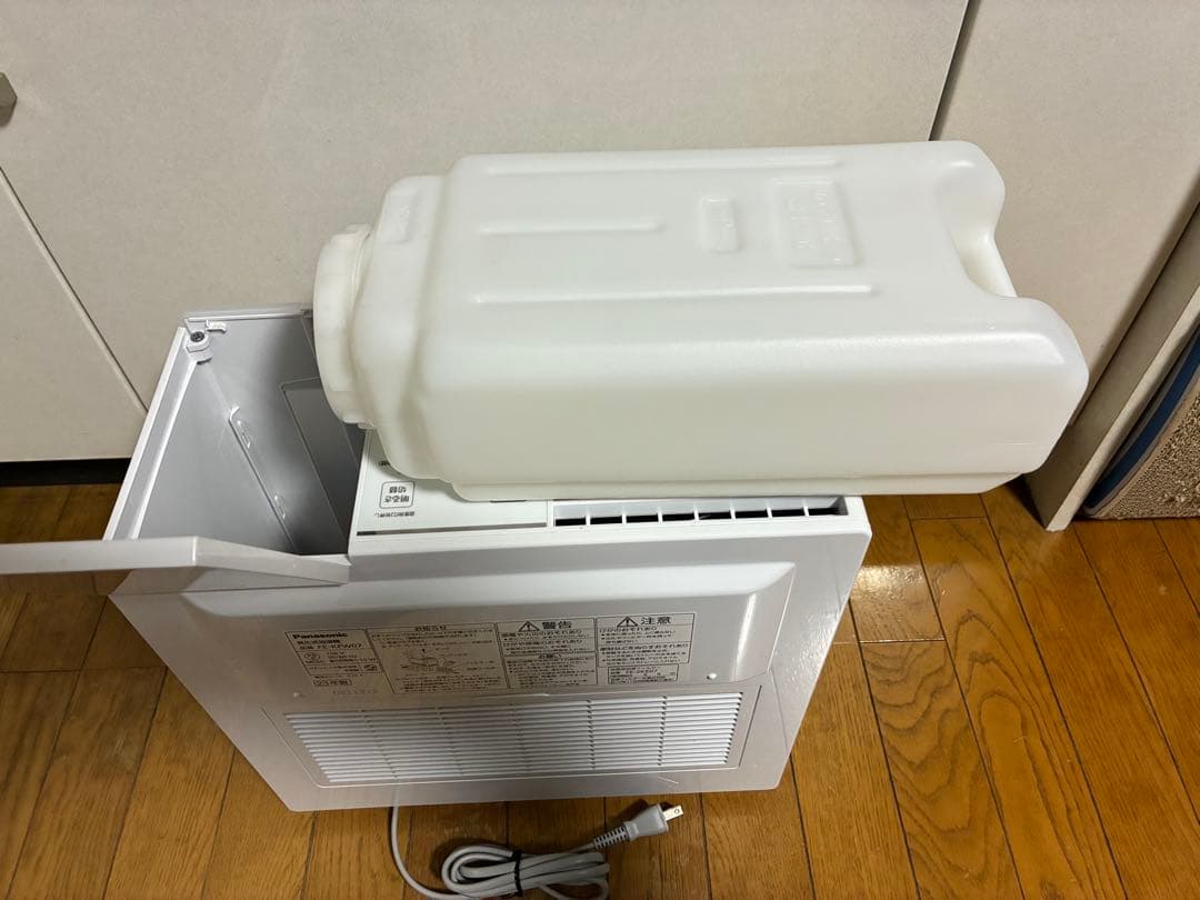 気化式加湿器　Panasonic FE-KFW07