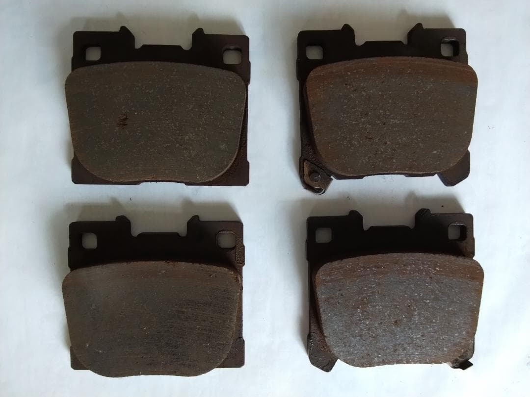 トヨタGRヤリス　純正ブレーキパッド前後セット1台分