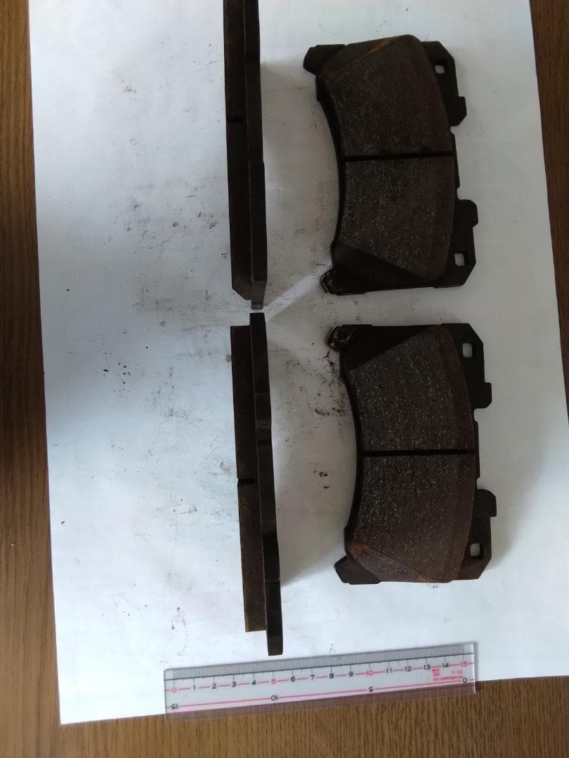トヨタGRヤリス　純正ブレーキパッド前後セット1台分