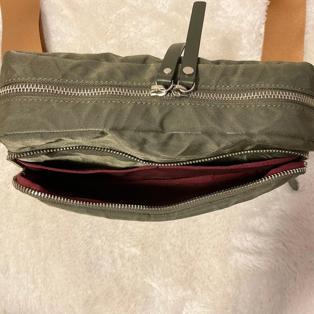 セール中！ヴィヴィアンウエストウッド　ショルダーバッグ