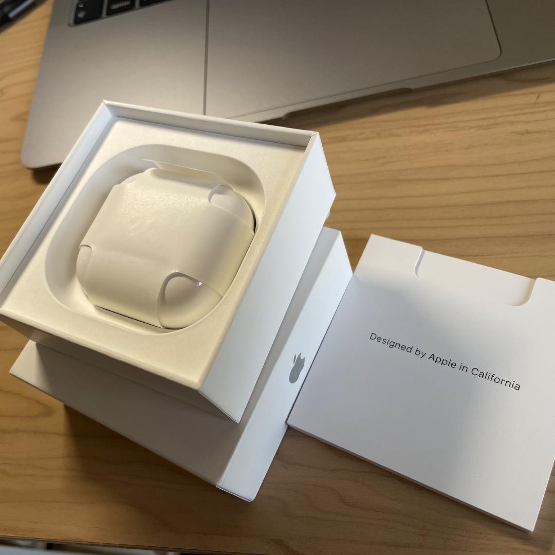 【美品】AirPods 第4世代 ノイズキャンセリング非搭載 Type-C