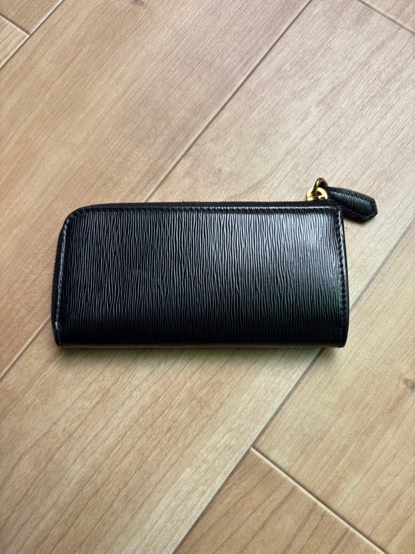 PRADA ブラック レザー　キーケース