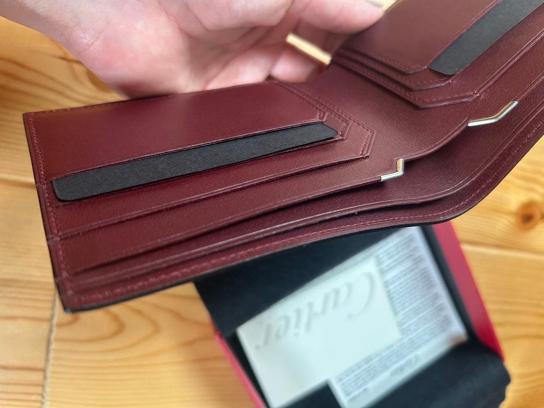 【美品】Cartier ブラックレザー 二つ折り財布