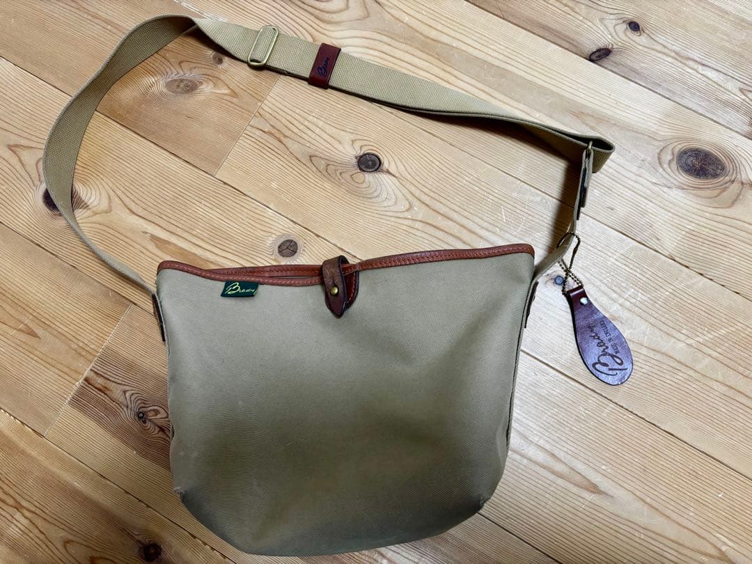 BRADY KINROSS キンロス ミニショルダーバッグ