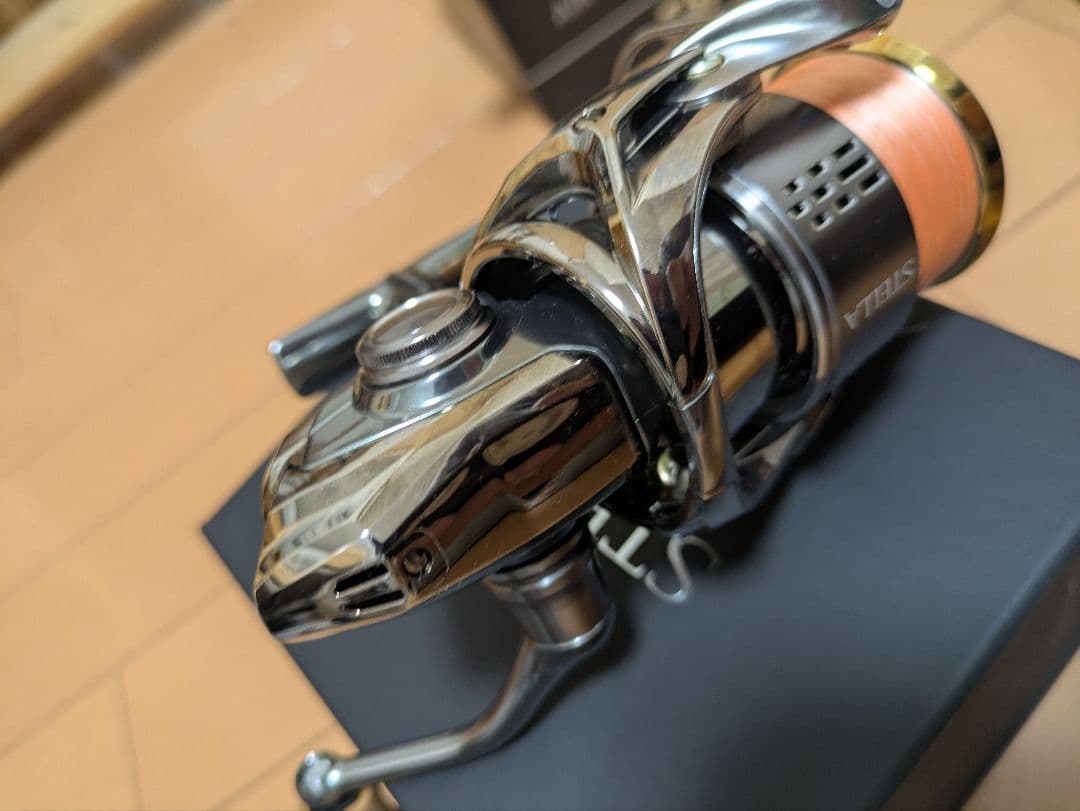 今月で出品取り消しシマノステラ2500SHG