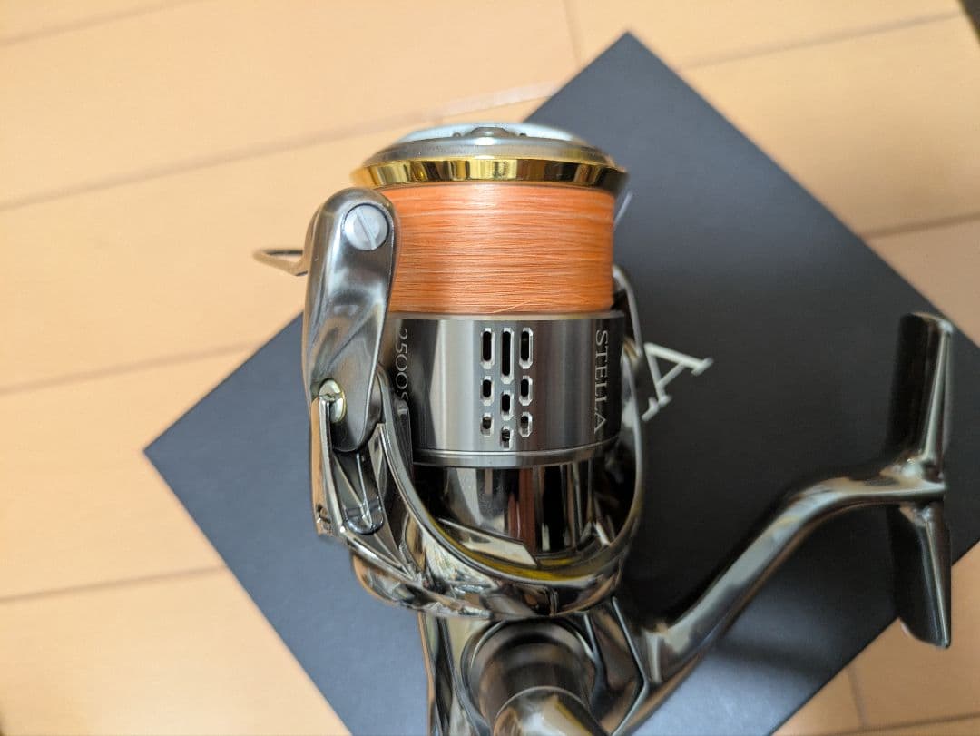 今月で出品取り消しシマノステラ2500SHG