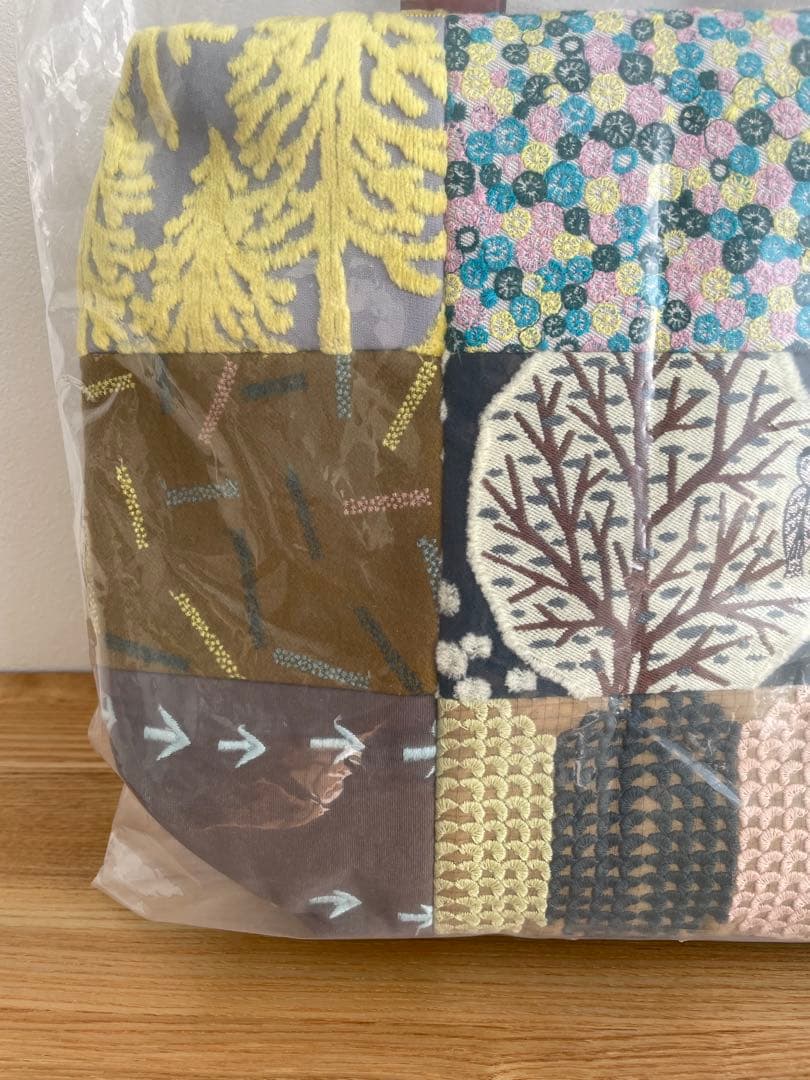 ミナペルホネンminaperhonenピースバッグ