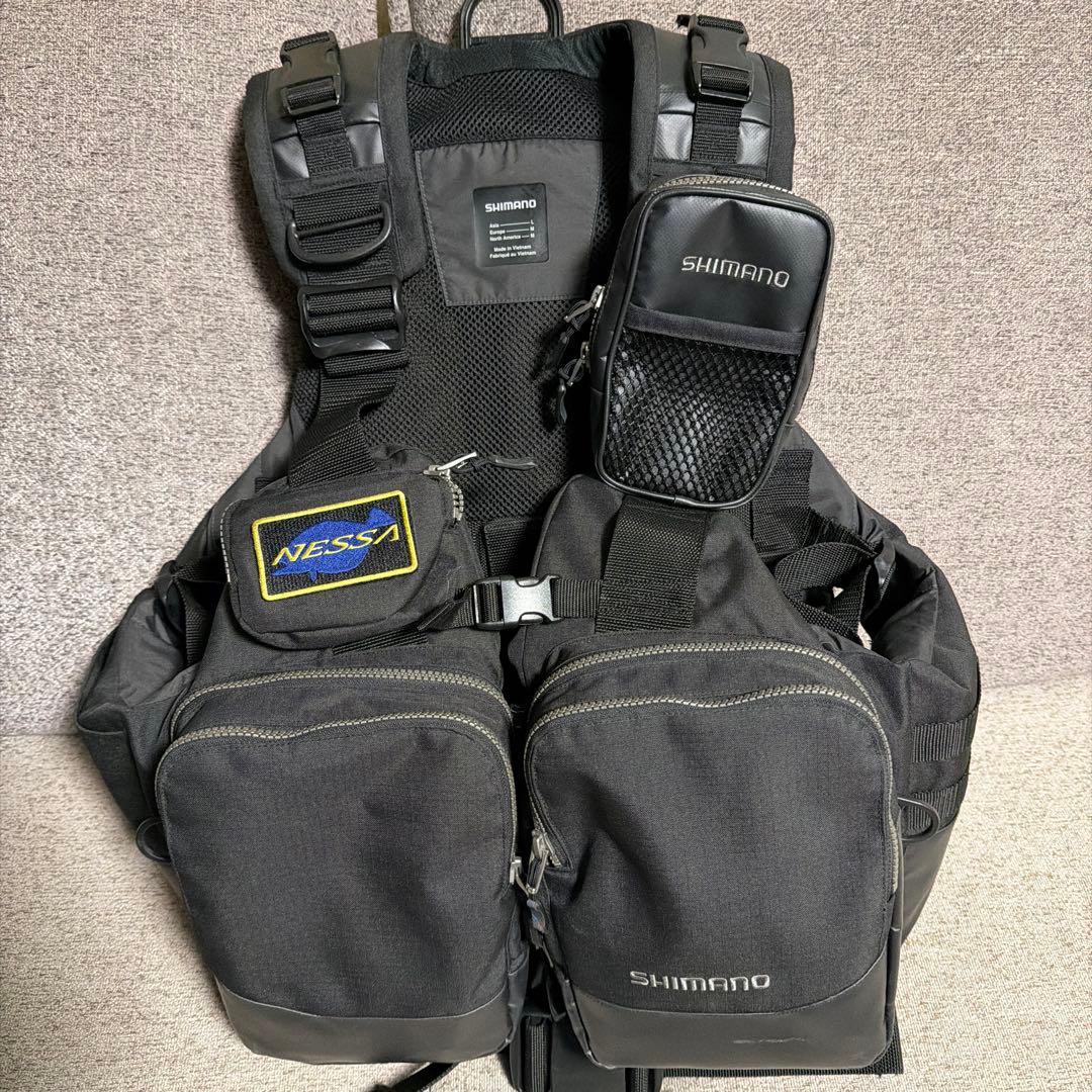 シマノ サーフトリッパーベスVF-275W Lサイズ 中古品