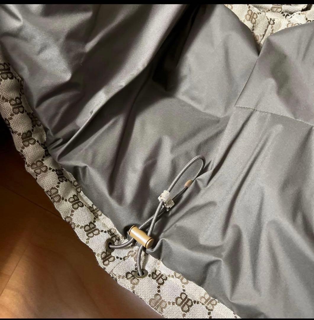 グッチ　　バレンシアガ　　BBダウンベスト　46