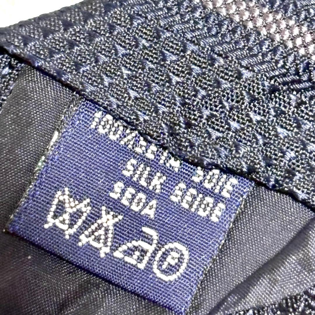 【極美品】バーバリーロンドン　ブランド　ネクタイ　シルク　ブラック　ストライプ