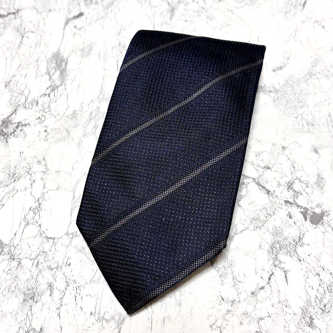 【極美品】バーバリーロンドン　ブランド　ネクタイ　シルク　ブラック　ストライプ