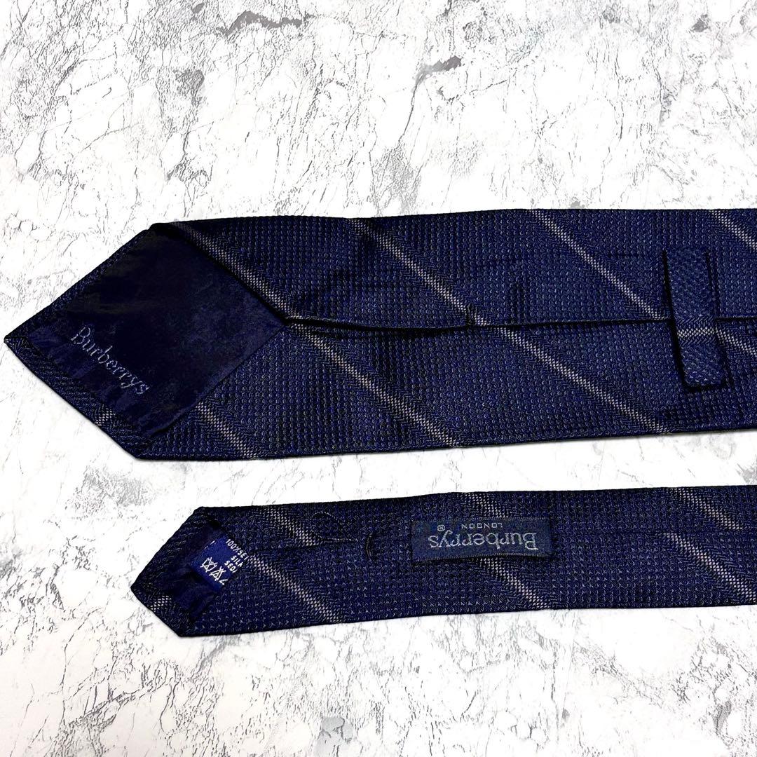 【極美品】バーバリーロンドン　ブランド　ネクタイ　シルク　ブラック　ストライプ