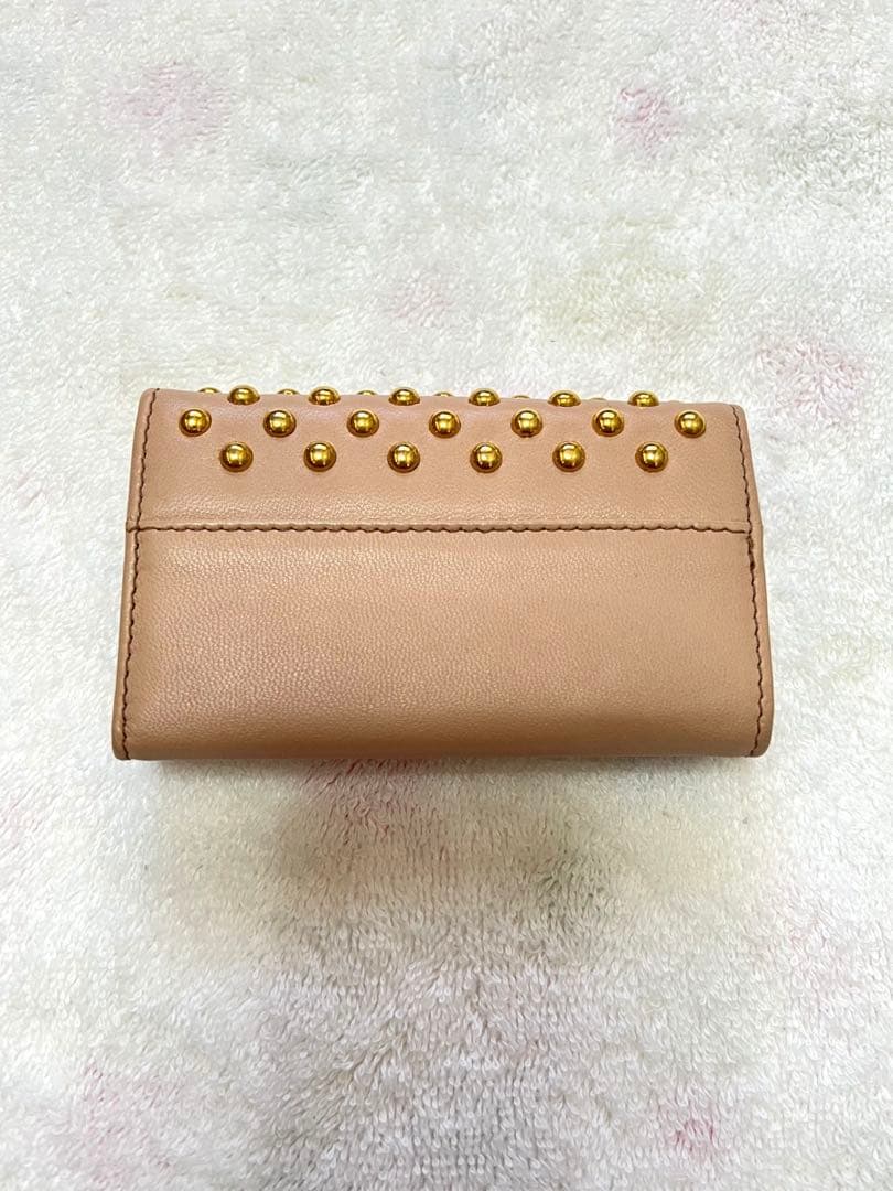 miumiu スタッズ　キーケース
