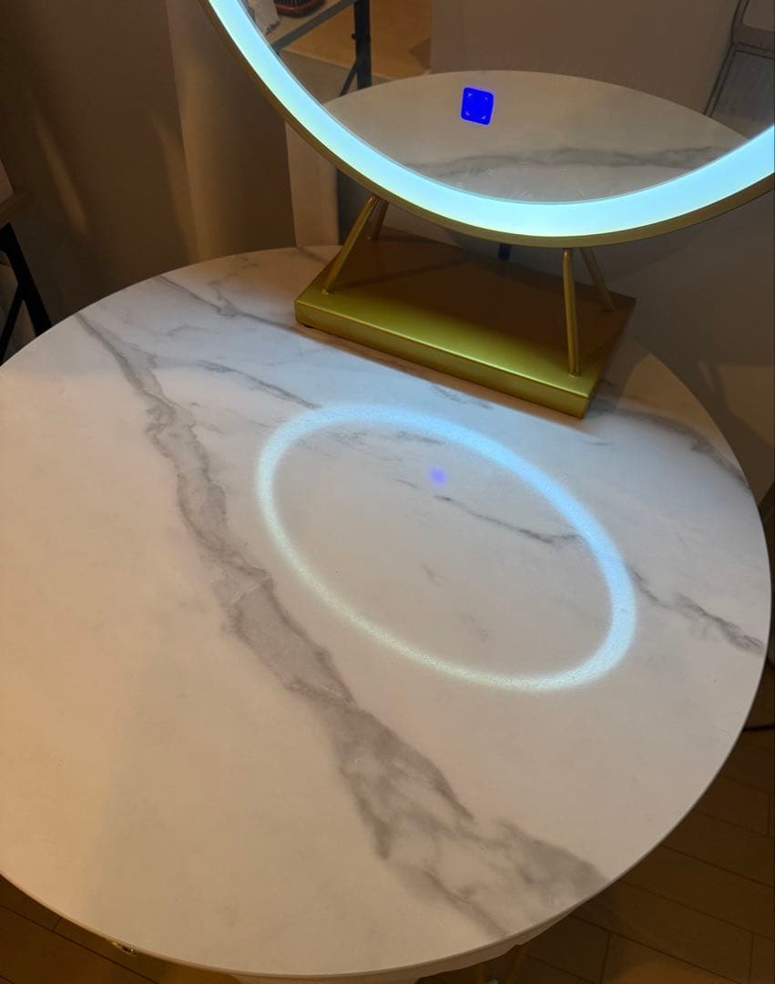 ドレッサー、椅子セット ミラー付き　ベージュ