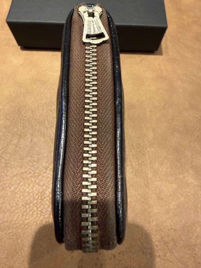 【つくポン】TOYS McCOY TMA1611 ブラック二つ折り財布