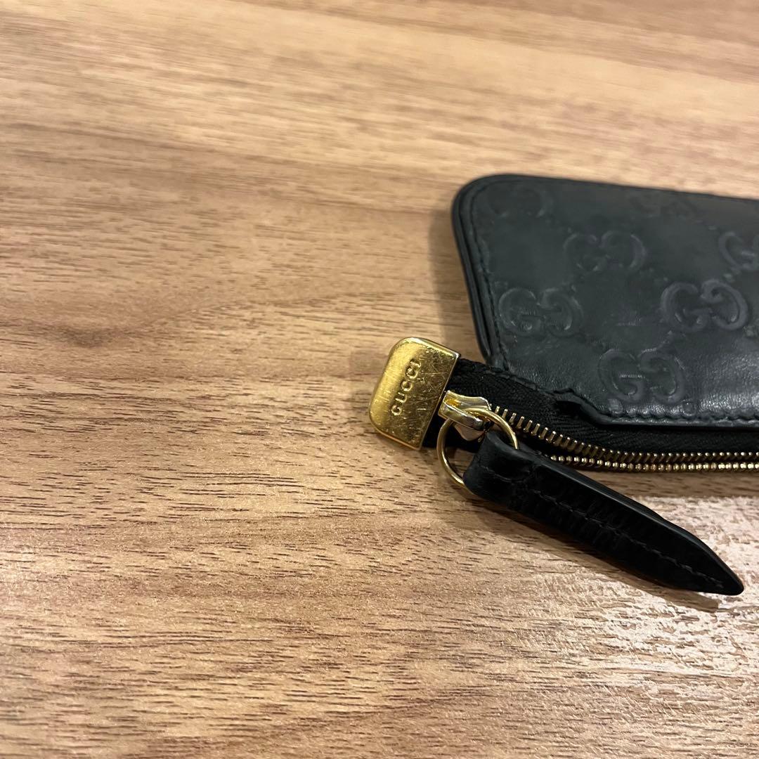 GUCCI GGパターン ブラックレザーキーケース