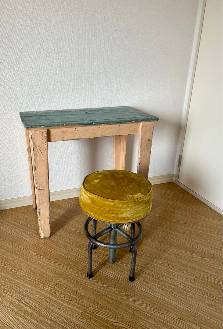 フランスヴィンテージ ベロアのスツール 回転丸椅子