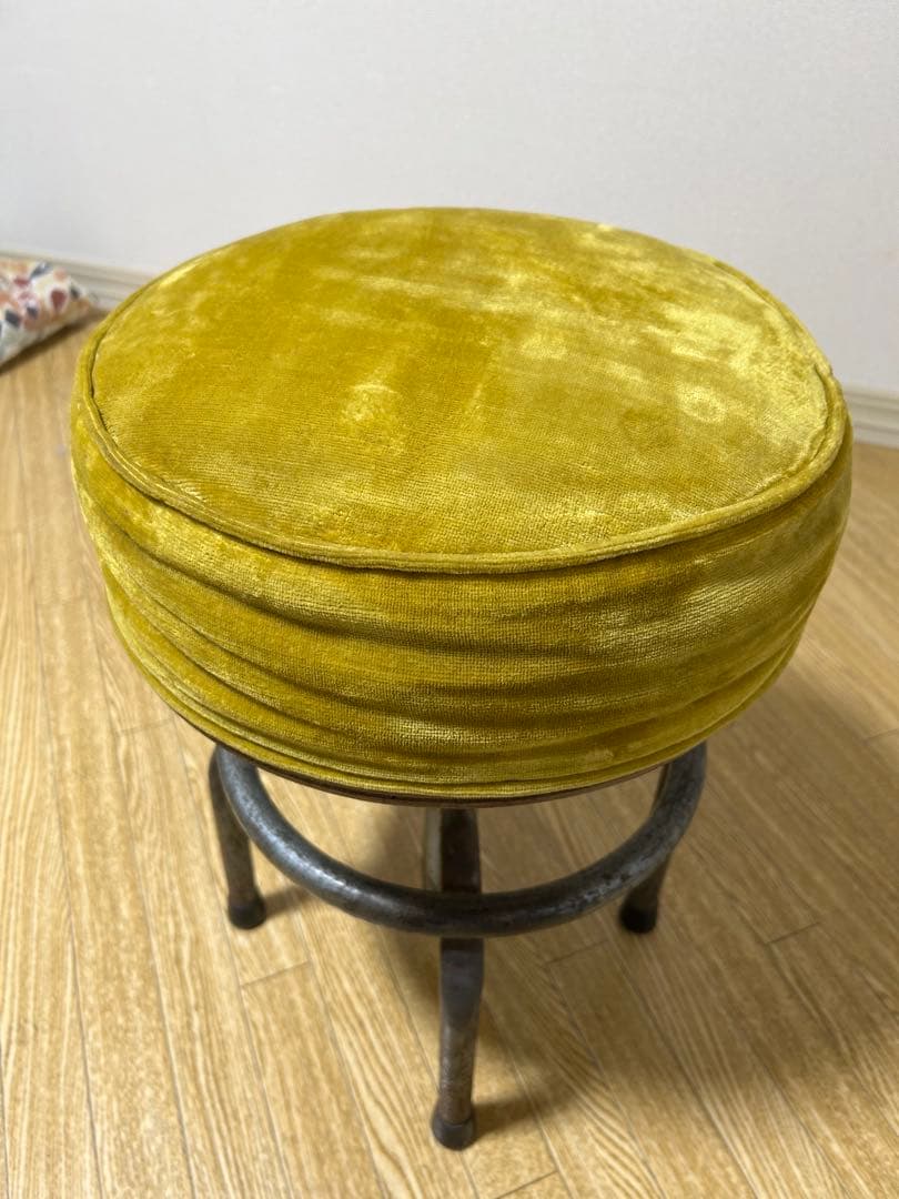 フランスヴィンテージ ベロアのスツール 回転丸椅子