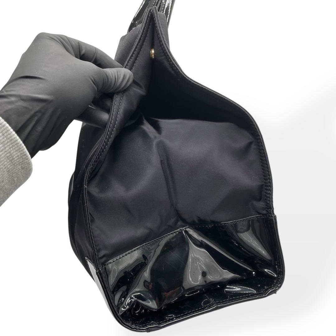 極美品　Tory Burch トリーバーチ　トートバッグ　大容量　ナイロン　黒