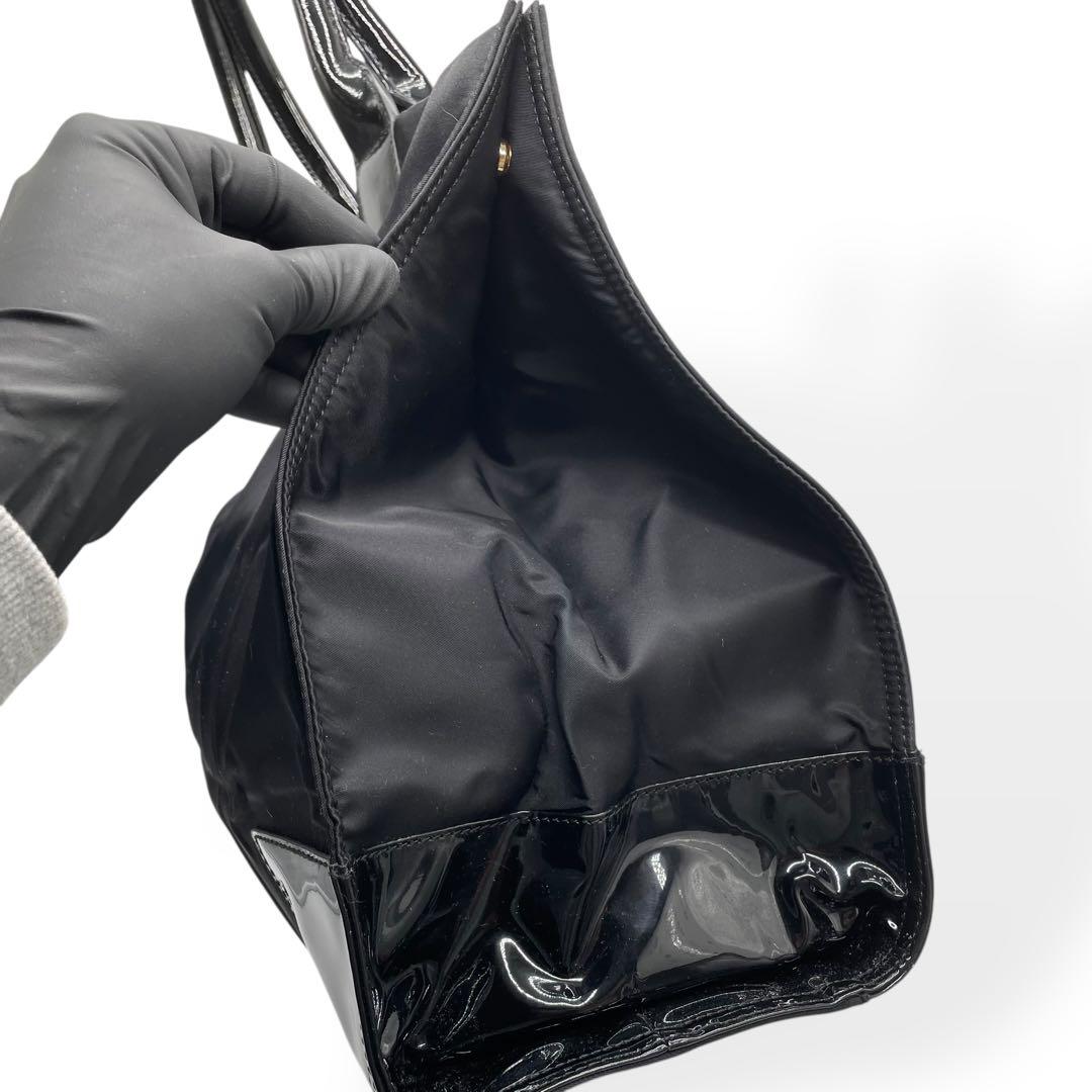 極美品　Tory Burch トリーバーチ　トートバッグ　大容量　ナイロン　黒