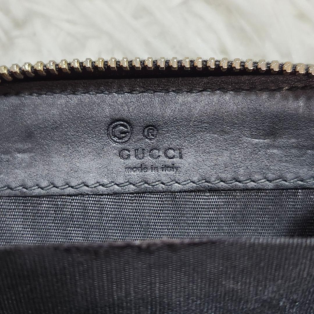 グッチ　ケース　マイクロシマレザー　GG柄　ラウンドファスナー　ブラック