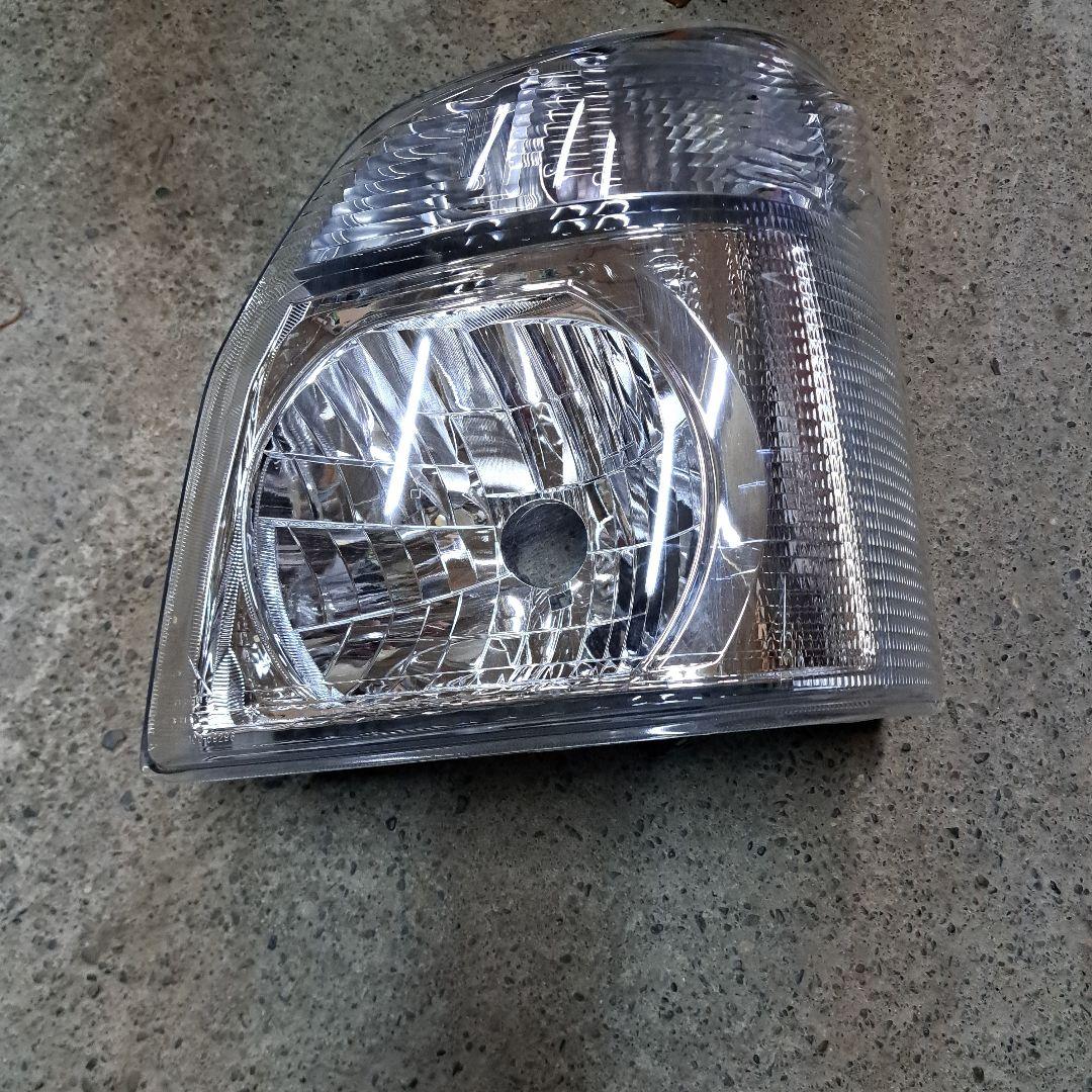 キャリィ左ヘッドライト