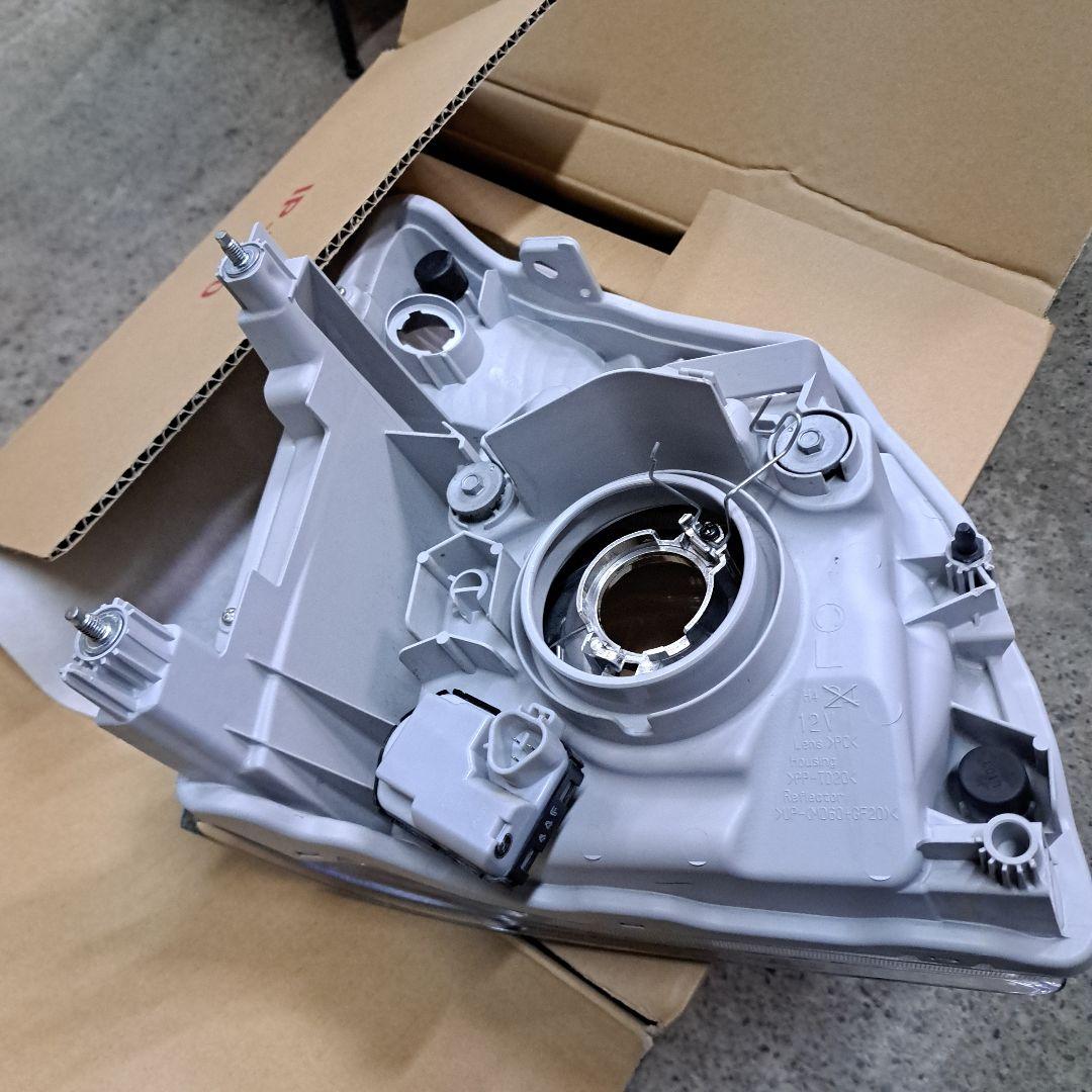 キャリィ左ヘッドライト