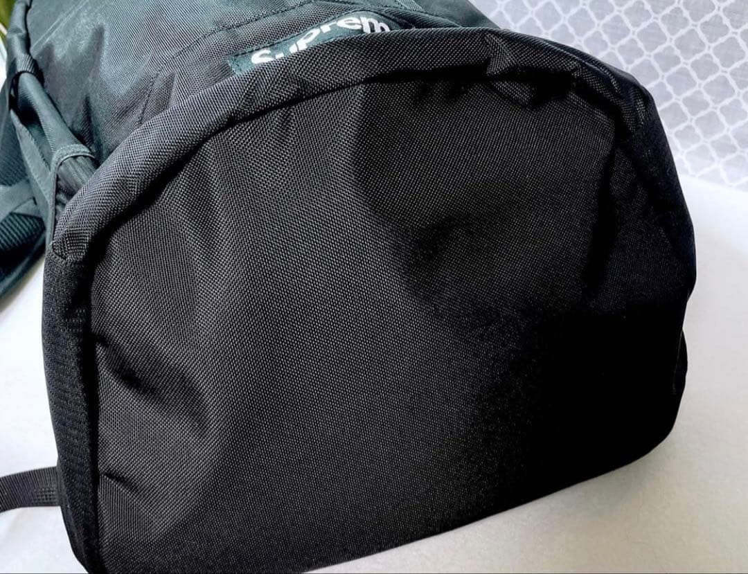 【新品✨️COOL】supreme シュプリーム バックパック リュック 黒