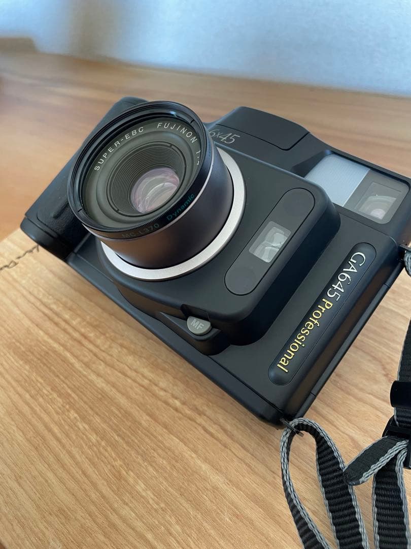 フィルムカメラ FUJIFILM GA645 Professional 6x45